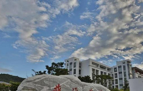 四川希望汽车技师学院