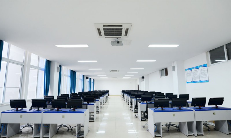 天府新区信息职业学院